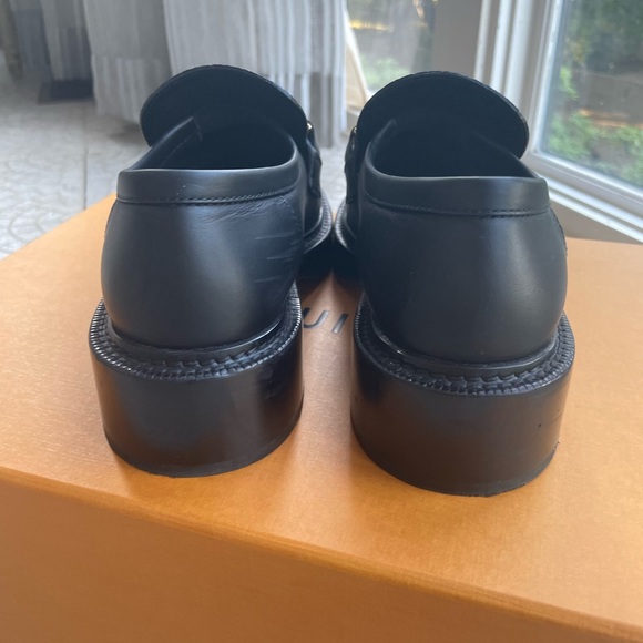 LOUIS VUITTON Academy Loafer - Picture 14 of 15